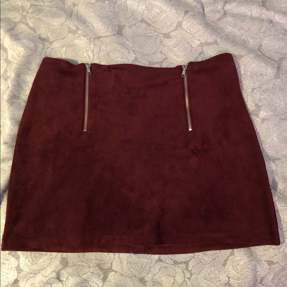Forever 21+ Burgundy Soft Swede Skirt Size 0X